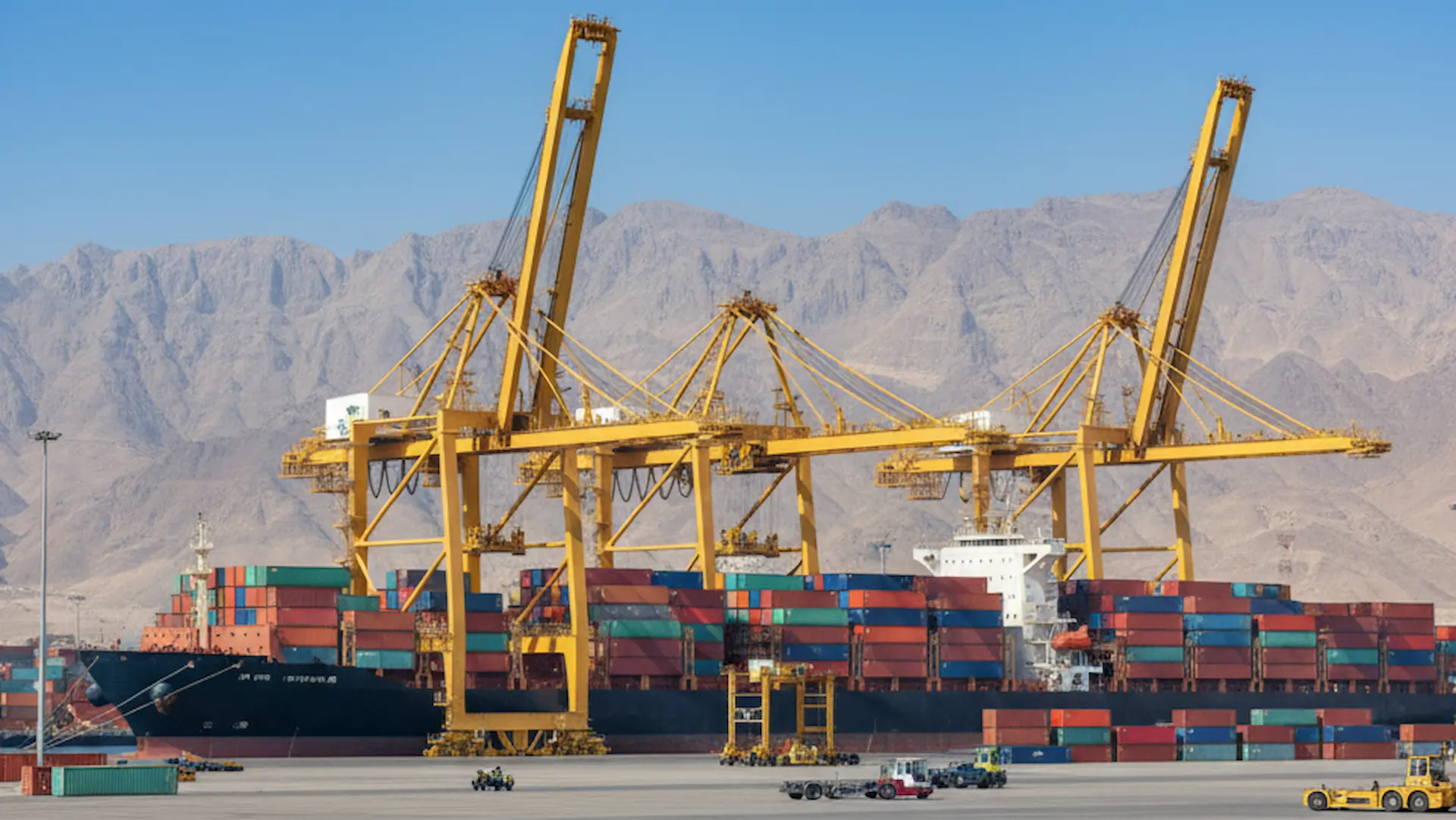 شحن تجاري من دبي إلى العقبة