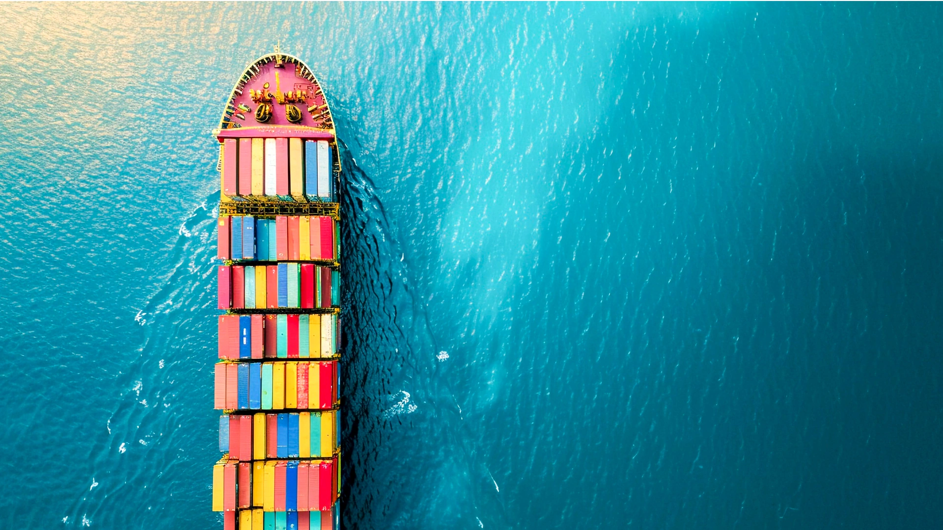 شحن بحري من الامارات الى لبنان مع شركة السيف العربي